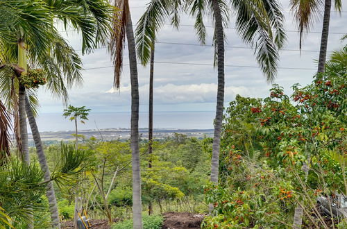 Photo 12 - Breezy Kailua-kona Bungalow w/ Lanai & Ocean View