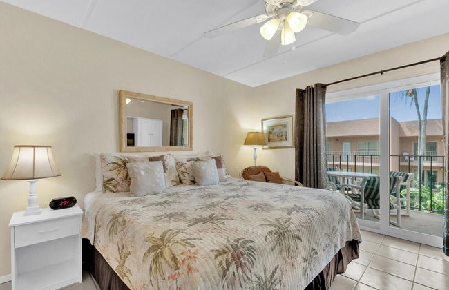 Beachfront Convenience w/o the Beachfront Price! - Foto 13