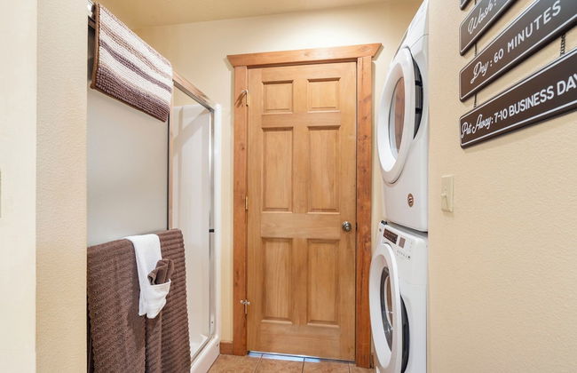 Simons Treetop Cabin 2 BDR in Popular Resort! - Foto 14