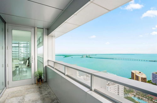 Photo 15 - Roami at Brickell Penthouse Oasis