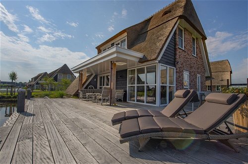 Foto 15 - Villa With Sunshower at Tjeukemeer