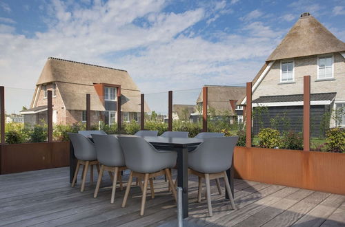 Photo 7 - Villa With Sunshower at Tjeukemeer