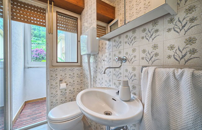 A2- Luxury apt w big Balcony, 4 min Walk to Beach - Photo 18