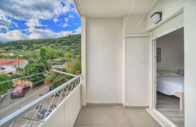 A2- Luxury apt w big Balcony, 4 min Walk to Beach - Photo 30