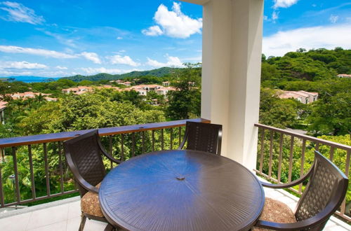 Photo 16 - Classy artsy ocean-view unit near pool at Pacifico in Coco sleeps 6