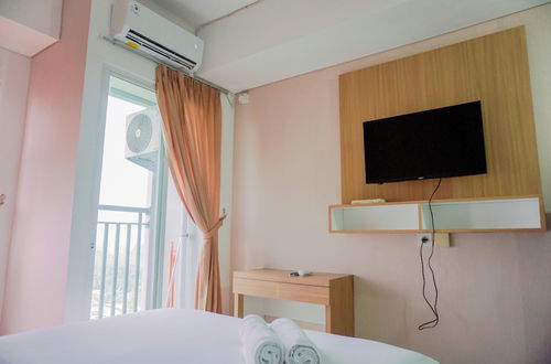 Photo 15 - Nice And Homey Studio Serpong Garden Apartment