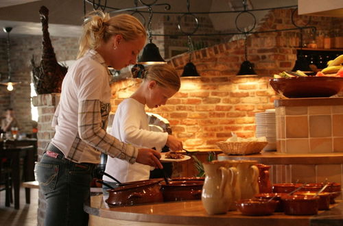 Photo 11 - Spacious Holiday Home With Dishwasher on Texel