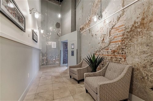 Photo 4 - Amazing 3-Bedroom Luxury Condo Just Steps to the French Quarter