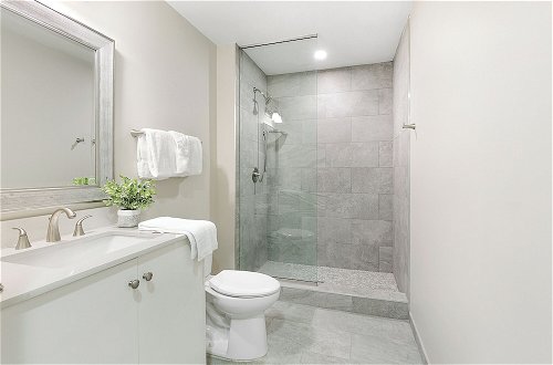 Photo 32 - Luxury 4B Condo - Newly Renovated - Steps to French Quarter