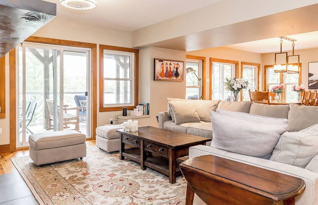 Muskoka Lakeshore Cottage Bliss - Photo 46