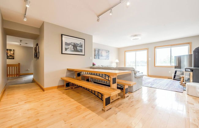 Muskoka Lakeshore Cottage Bliss - Photo 44