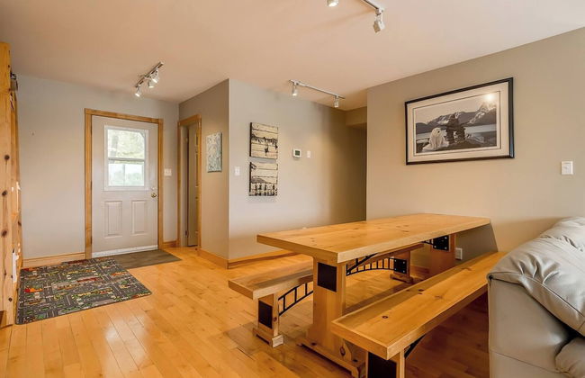 Muskoka Lakeshore Cottage Bliss - Photo 51