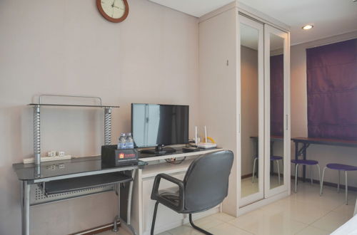 Photo 16 - Best Elegant And Cozy Stay Studio At Thamrin Executive Apartment