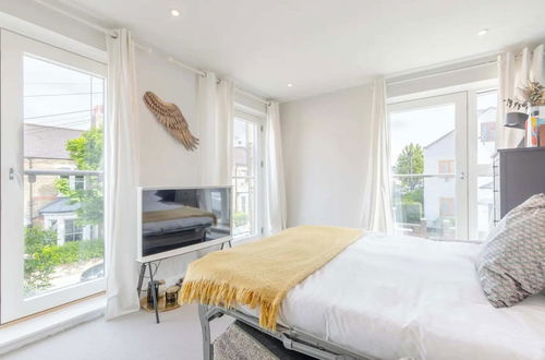 Foto 7 - Sleek & Spacious 2BD Flat - Clapham