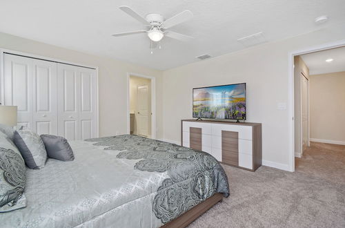 Photo 16 - Four Bedroom Close to Disney w Pool 4898