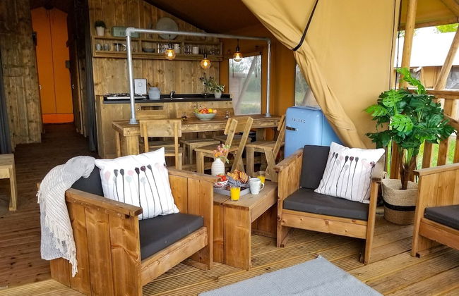 Lovely Tent with Kitchen & Bathroom Located near Pond - Foto 3