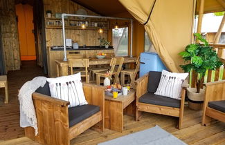 Foto 3 - Lovely Tent with Kitchen & Bathroom Located near Pond