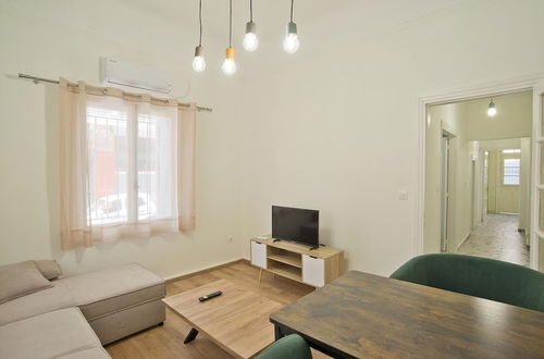 Foto 3 - Aristea in Athens With 2 Bedrooms and 1 Bathrooms