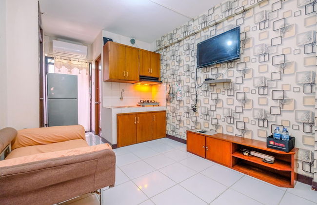 Comfortable and Tidy 2BR Lagoon Bekasi Town Square Apartment - Foto 9