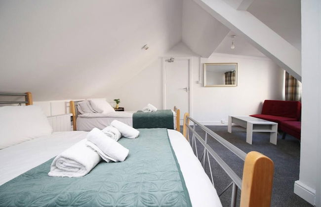 4 Bed Flat - Sleeps 4 - Parking - Wifi - Foto 3