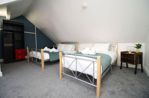 Foto 11 - Stunning 4 Bedroom Flat Near City Centre
