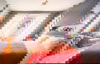 Photo 16 - TAKS-INN Suites