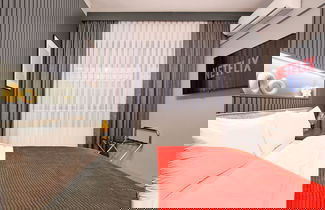 Photo 12 - TAKS-INN Suites