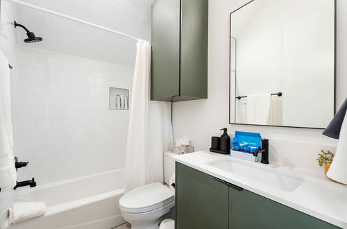 Foto 17 - Stylish 2 Bedroom Retreat in South Austin