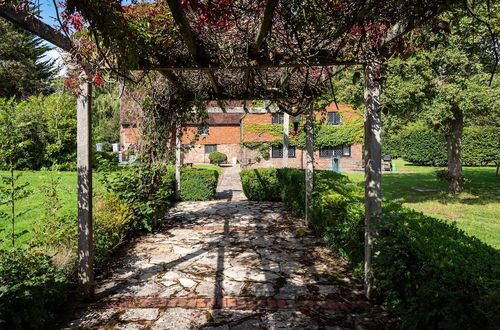 Foto 49 - Country Home with Tennis Court & Hot Tub