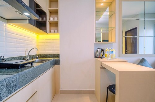 Photo 8 - Simply Modern And Classic 2Br At Transpark Cibubur Apartment