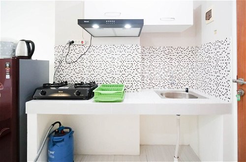 Photo 8 - Compact And Tidy Studio At Puncak Dharmahusada Apartment