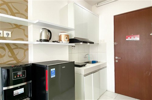 Photo 9 - Homey And Simply Studio Riverview Jababeka Apartment