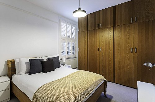 Photo 7 - Cozy 2 Bed Apartment in Chiswick