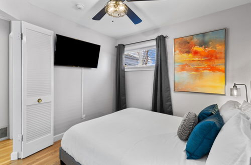 Foto 8 - Stunning 4 Bedroom Home Near Tilles Park - JZ Vacation Rentals