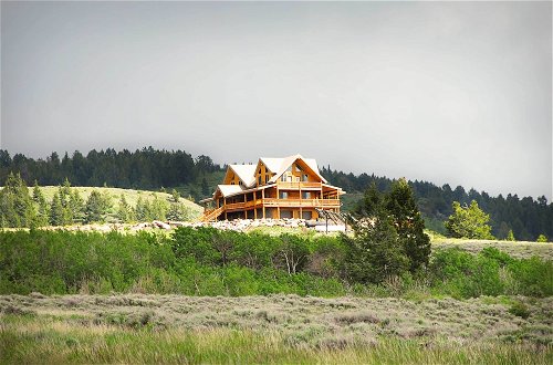 Foto 2 - Luxe Lodge in the Tetons for Large Group Retreats