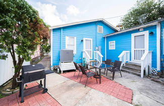 Photo 3 - Bright Galveston Bungalow: 1/2 Mi to Pleasure Pier