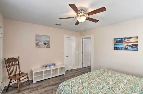 Photo 2 - Bright Galveston Bungalow: 1/2 Mi to Pleasure Pier