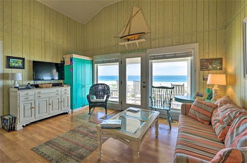 Foto 10 - Peaceful 'cottage By The Sea' Oceanfront Home