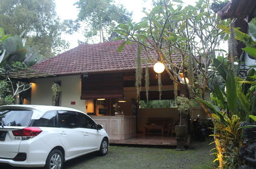 Photo 27 - Prayatna Villas