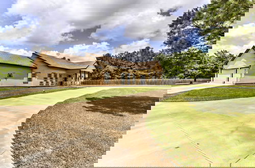 Foto 1 - Texas Vacation Rental w/ Fireplace, Near Lakes
