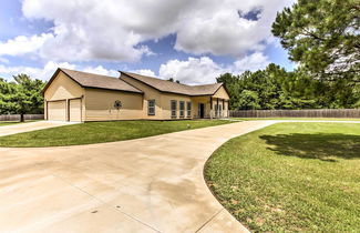 Photo 1 - Texas Vacation Rental w/ Fireplace, Near Lakes