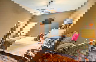 Foto 3 - Texas Vacation Rental w/ Fireplace, Near Lakes