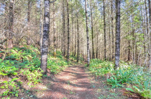 Photo 18 - Luxe Cabin in the Woods ~ 35 Mi to Portland