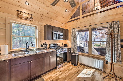 Photo 9 - Inviting Webb Lake Cabin w/ Mountain Views