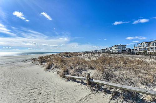 Photo 6 - Sea Isle City Apartment, Close to Beaches