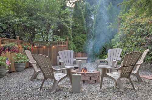 Foto 2 - Cozy Retreat w/ Fire Pit - Near Mendenhall Glacier