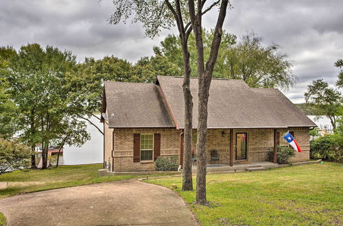 Photo 17 - Cedar Creek Lake Home: Private Boat Dock, Fire Pit