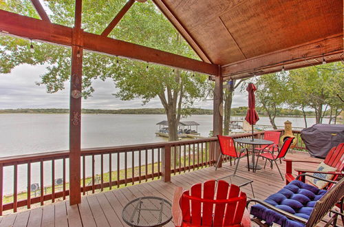 Photo 21 - Cedar Creek Lake Home: Private Boat Dock, Fire Pit