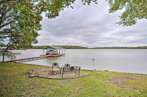 Photo 25 - Cedar Creek Lake Home: Private Boat Dock, Fire Pit