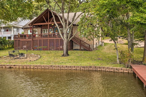 Photo 12 - Cedar Creek Lake Home: Private Boat Dock, Fire Pit